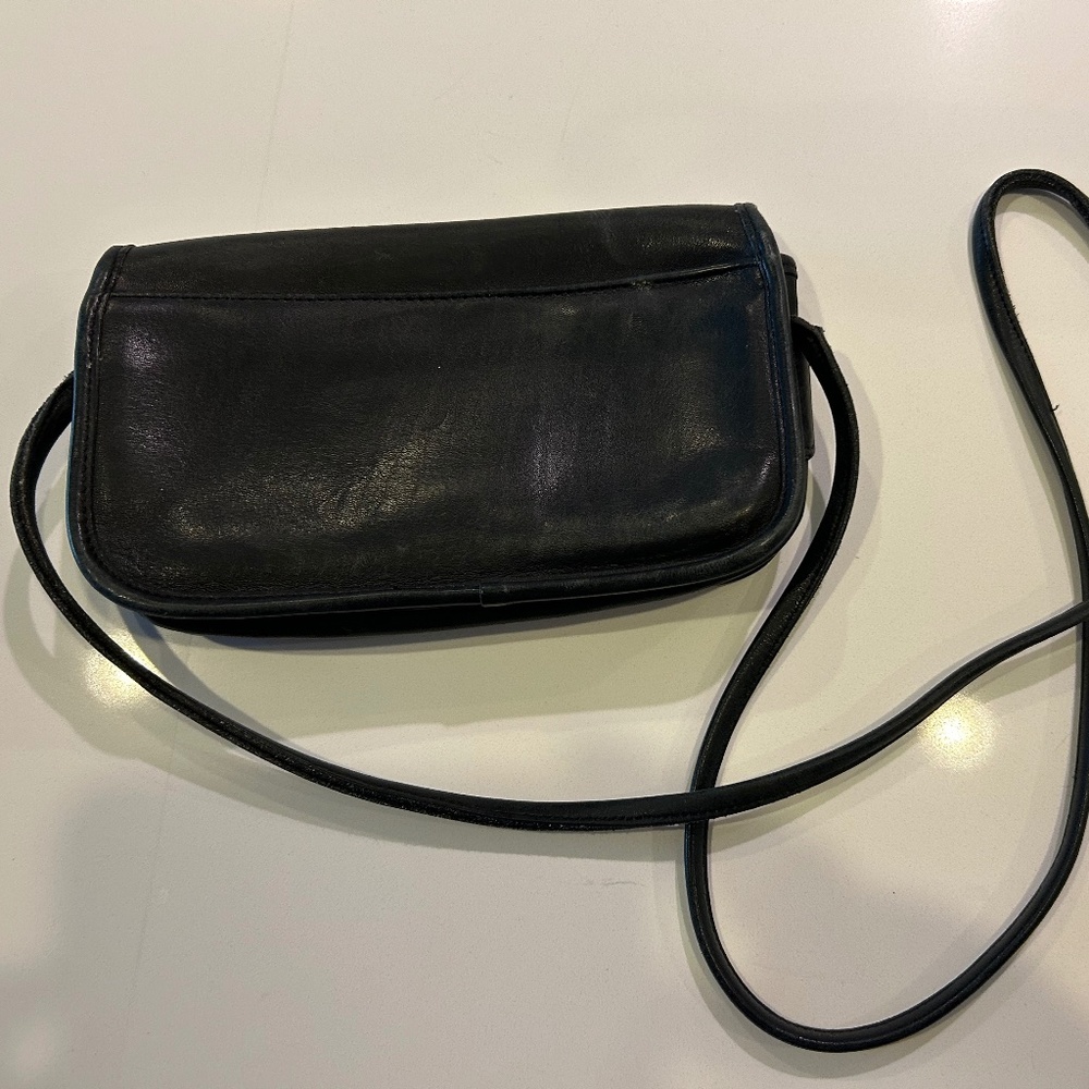 Vintage Coach Leather Shoulder Bag - Picture 5 of 14